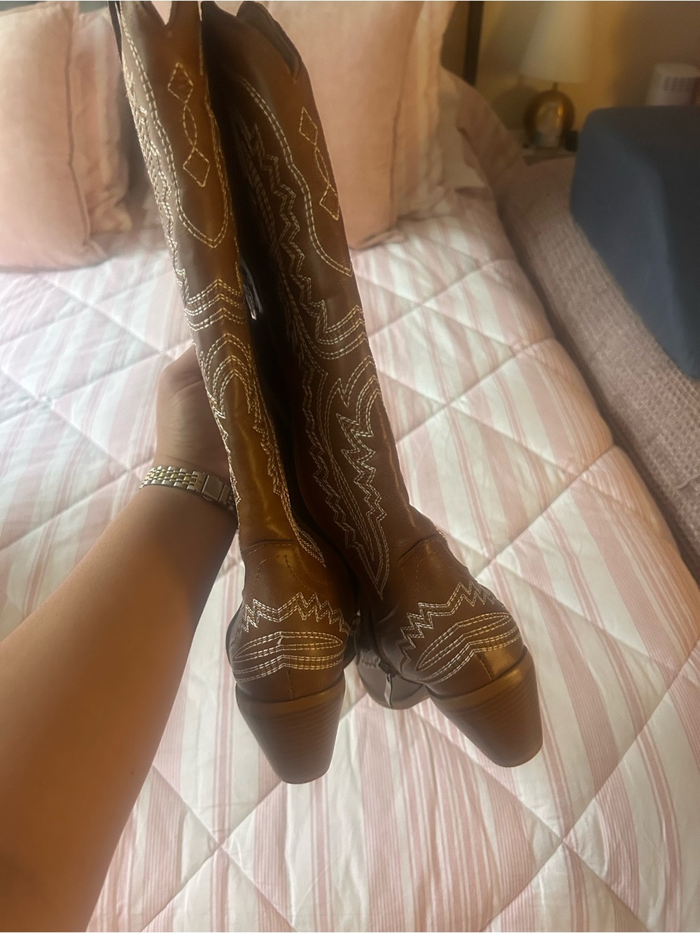 Women's Brown Western Embroidered Cowgirl Boots